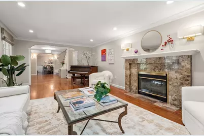 54 Hampshire St, Newton, MA 02465 - Photo 4