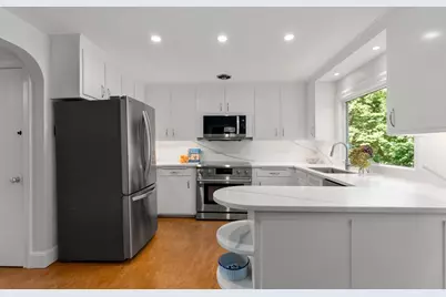 253 Pond St, Winchester, MA 01890 - Photo 6