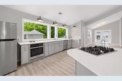 6 Wilson Ave, Spencer, MA 01562 - Photo 4