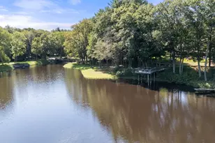 225 Mill St, Raynham, MA 02767 - Photo 12