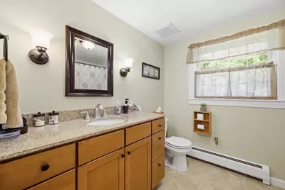 291 Franklin St, Belchertown, MA 01007 - Photo 18
