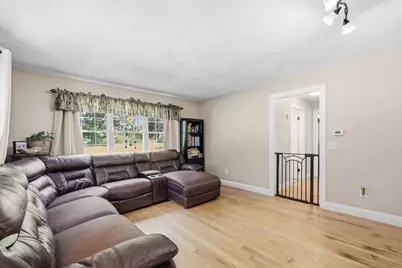 291 Franklin St, Belchertown, MA 01007 - Photo 16