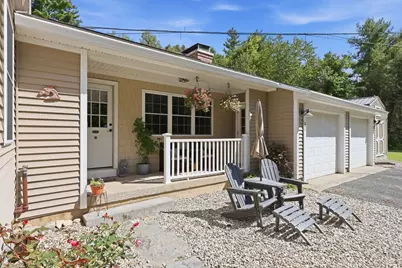 291 Franklin St, Belchertown, MA 01007 - Photo 4