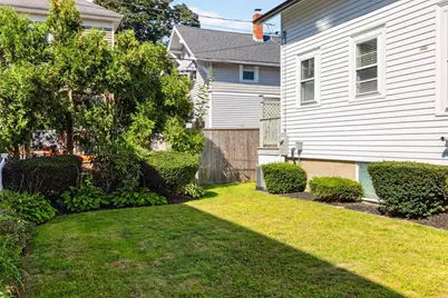 39 Junior St, New Bedford, MA 02740 - Photo 6