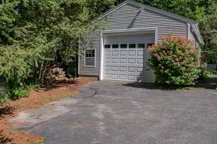 558 Spring St, Hanson, MA 02341 - Photo 4