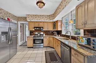 580 Highland Ave, Needham, MA 02494 - Photo 10