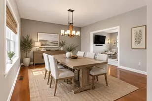 9 Marshall Cir, Peabody, MA 01960 - Photo 8