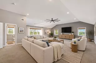 9 Marshall Cir, Peabody, MA 01960 - Photo 10