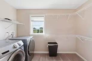 9 Marshall Cir, Peabody, MA 01960 - Photo 16