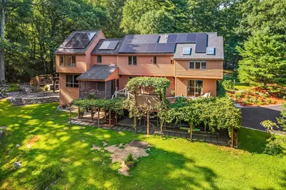 165 East St, Upton, MA 01568 - Photo 38