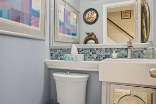 409 Lewis O Gray Dr, Saugus, MA 01906 - Photo 20