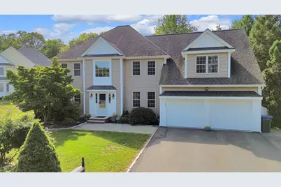 21 Manchester Place, Natick, MA 01760 - Photo 1