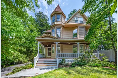 8 Cypress Rd, Wellesley, MA 02481 - Photo 1