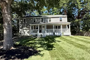 19 Shady Hill Ln, Reading, MA 01867 - Photo 2