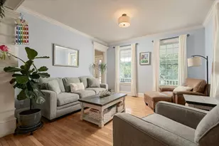 24 Monroe St, Amesbury, MA 01913 - Photo 4