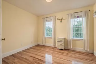 24 Monroe St, Amesbury, MA 01913 - Photo 28
