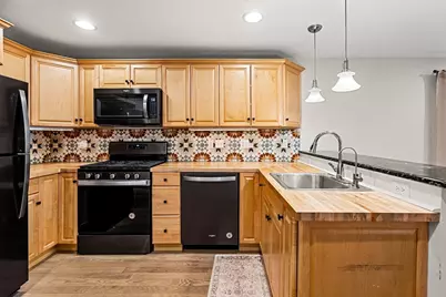 75 Mason St #2, Salem, MA 01970 - Photo 2