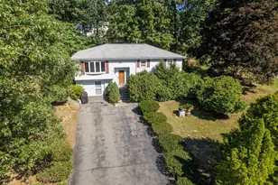 27 State St, Randolph, MA 02368 - Photo 2