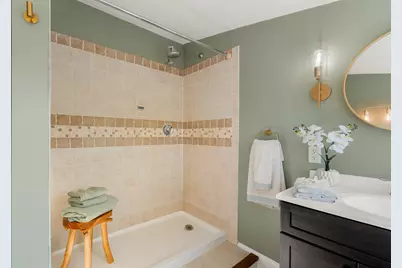 60 Guernsey St #6, Boston, MA 02131 - Photo 18