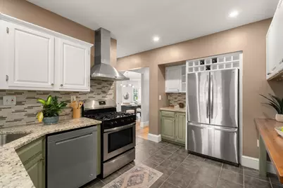 60 Guernsey St #6, Boston, MA 02131 - Photo 6
