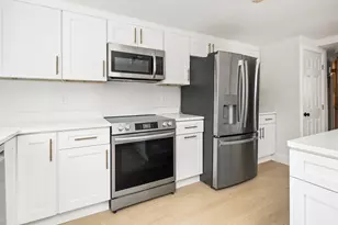 210-212 North St, Hingham, MA 02043 - Photo 8
