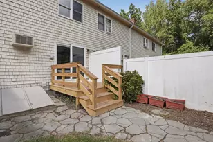 322 Bedford St, East Bridgewater, MA 02333 - Photo 18