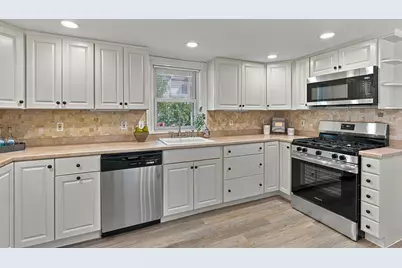 61 Myrtle Ave, Wakefield, MA 01880 - Photo 26