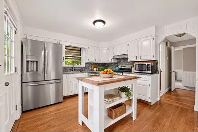 106 Paul St, Dedham, MA 02026 - Photo 2