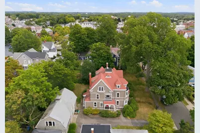 25 Avon St, Wakefield, MA 01880 - Photo 34