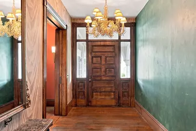 25 Avon St, Wakefield, MA 01880 - Photo 6