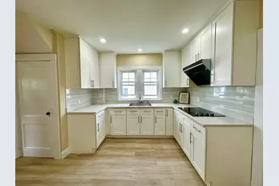91 Davis St, Quincy, MA 02170 - Photo 10