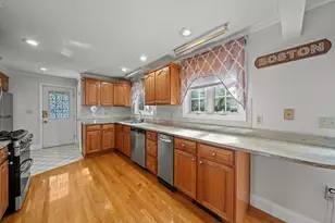 27 Northbourne Rd, Boston, MA 02130 - Photo 4