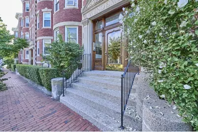 161 Hancock #B, Cambridge, MA 02139 - Photo 2