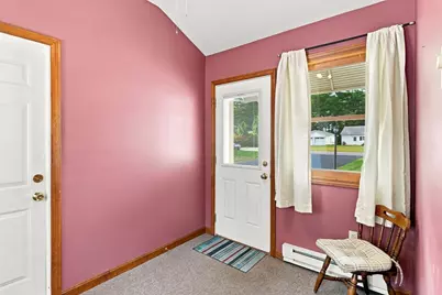 172 Birch Bluffs Dr, Westfield, MA 01085 - Photo 6