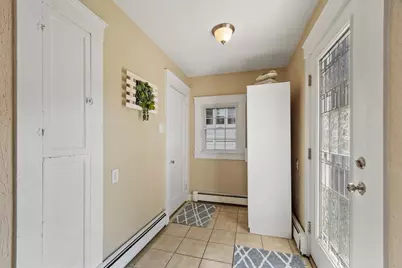 713 E Merrimack Street, Lowell, MA 01852 - Photo 20