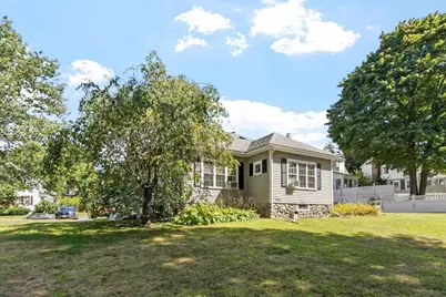 713 E Merrimack Street, Lowell, MA 01852 - Photo 2