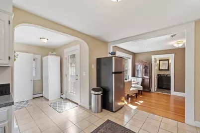 713 E Merrimack Street, Lowell, MA 01852 - Photo 18