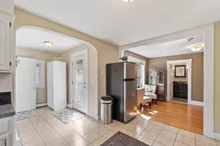 713 E Merrimack St, Lowell, MA 01852 - Photo 18