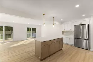 347 Poskus St, Stoughton, MA 02072 - Photo 10