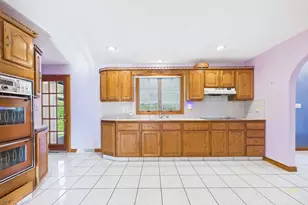 861 Pine Hill Dr, New Bedford, MA 02745 - Photo 10