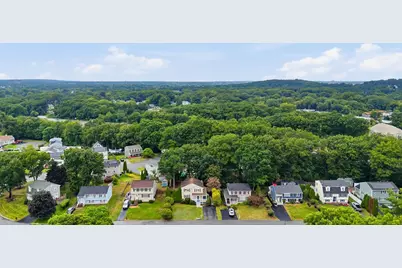 34 Oak Knoll Rd, Lowell, MA 01852 - Photo 20