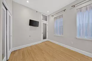 8 Garden Ct, Boston, MA 02113 - Photo 8
