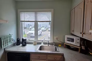 106 Northridge Rd, Beverly, MA 01915 - Photo 2