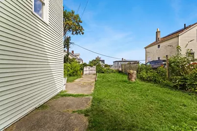 1190 Pleasant St, New Bedford, MA 02740 - Photo 6