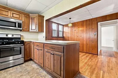 16 Usher Rd, Medford, MA 02155 - Photo 8