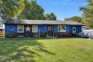 244 Bushee Rd, Swansea, MA 02777 - Photo 1
