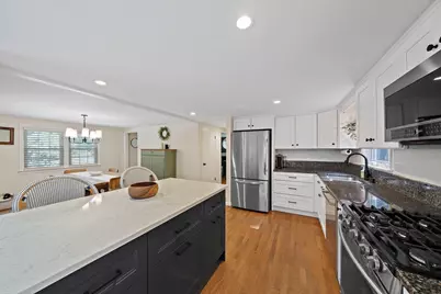 75 Oak St, Pembroke, MA 02359 - Photo 6