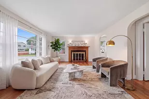 3 Carlton St, Peabody, MA 01960 - Photo 36