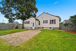 3 Carlton St, Peabody, MA 01960 - Photo 32