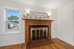 3 Carlton St, Peabody, MA 01960 - Photo 12
